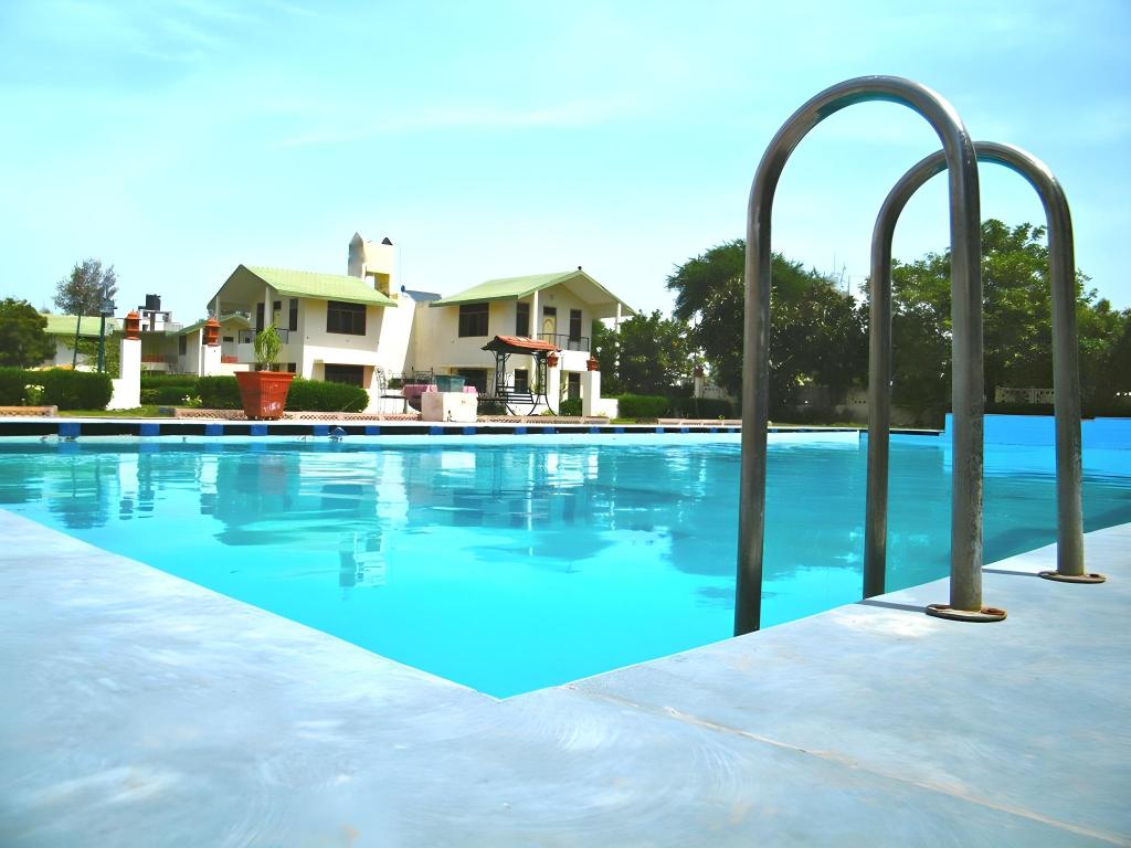Swaraj Resorts